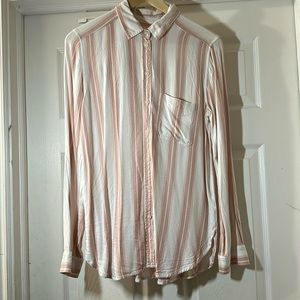 American Eagle SZ S Ladies relaxed fit button front shirt, EUC